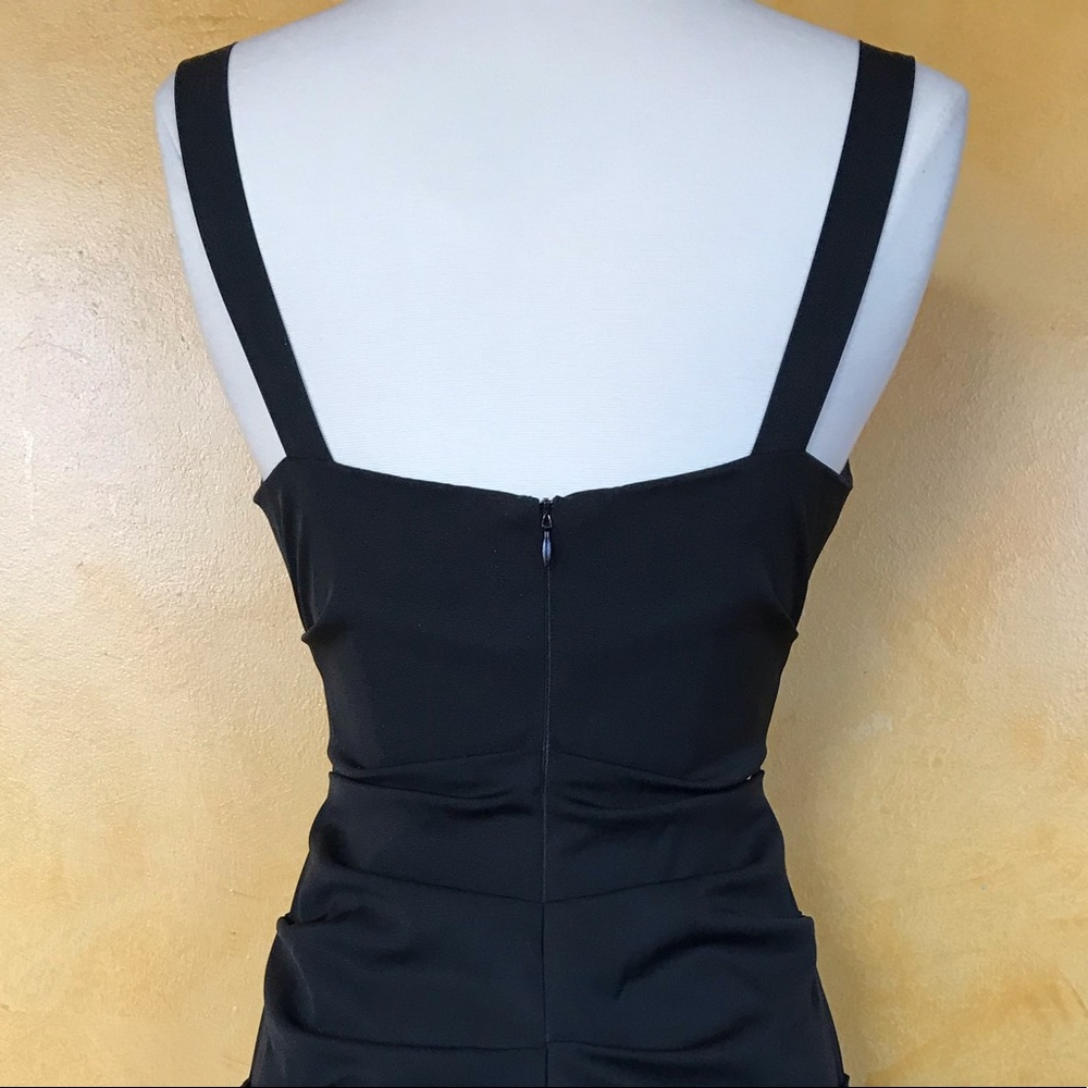 Black Vneck gown with ruching - Picture 3 of 5